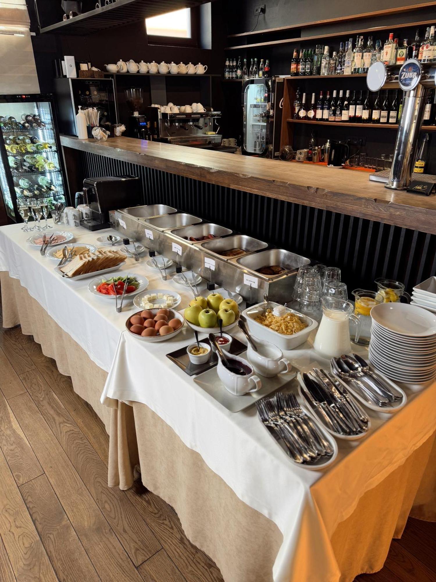 Nebos Hotel & Restaurant Ивано-Франковск Экстерьер фото